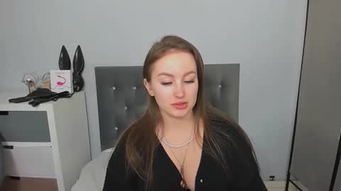 DonnaSensual online show from 11, 4, 2026