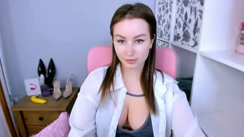 Snapshot of donnasensual chatting on 18, 7, 2026 DonnaSensual online show from 18, 7, 2026