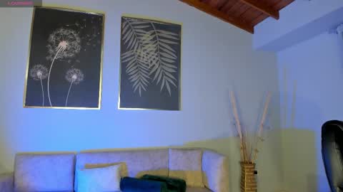  Donna Stonne  online show from 21, 9, 2025