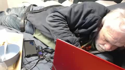 Snapshot of doouugcumming chatting on 28, 11, 2025 cummingdoouug online show from 28, 11, 2025