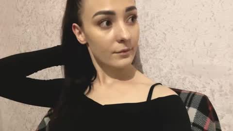 Snapshot of dorathysantiago chatting on 22, 4, 2026 Madisom online show from 22, 4, 2026