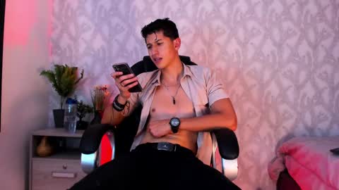 Snapshot of dorian_mystery chatting on 6, 12, 2024 dorian_mystery online show from 6, 12, 2024