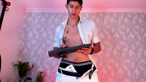 Snapshot of dorian_mystery chatting on 14, 12, 2024 dorian_mystery online show from 14, 12, 2024