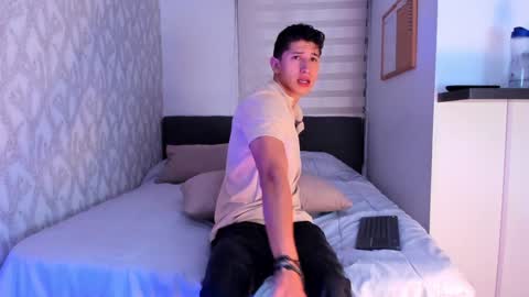 Snapshot of dorian_mystery chatting on 4, 2, 2025 dorian_mystery online show from 4, 2, 2025