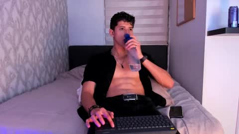 Snapshot of dorian_mystery chatting on 14, 2, 2025 dorian_mystery online show from 14, 2, 2025