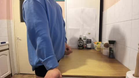 Snapshot of doriancretu95 chatting on 12, 12, 2024 menu below online show from 12, 12, 2024