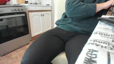 Snapshot of doriancretu95 chatting on 17, 12, 2024 menu below online show from 17, 12, 2024