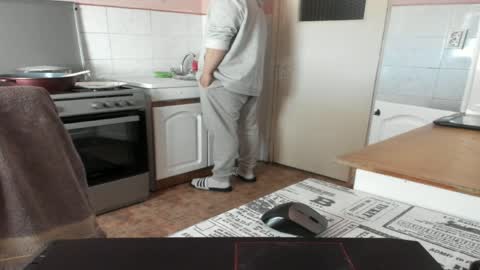 Snapshot of doriancretu95 chatting on 11, 4, 2026 menu below online show from 11, 4, 2026