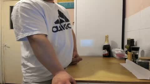 Snapshot of doriancretu95 chatting on 15, 4, 2026 menu below online show from 15, 4, 2026