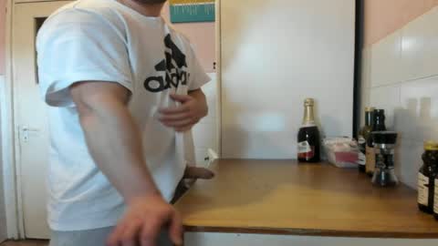 Snapshot of doriancretu95 chatting on 16, 4, 2026 menu below online show from 16, 4, 2026