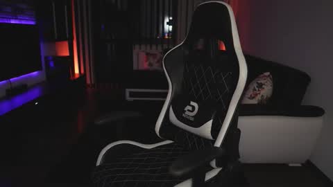 Dorian Reyes online show from 24, 11, 2025