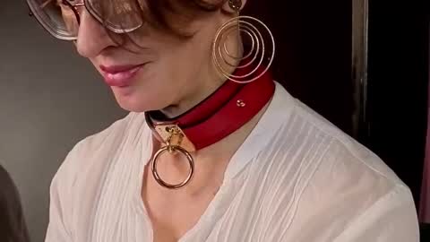 Snapshot of dorothy_meyer chatting on 9, 10, 2025 Dorothy Next stream on Monday at 3am-9am online show from 9, 10, 2025