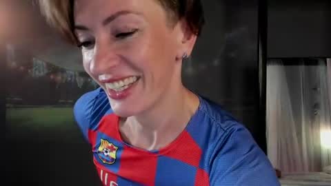 Snapshot of dorothy_meyer chatting on 18, 6, 2026 Dorothy Next stream on Monday at 3am-9am online show from 18, 6, 2026