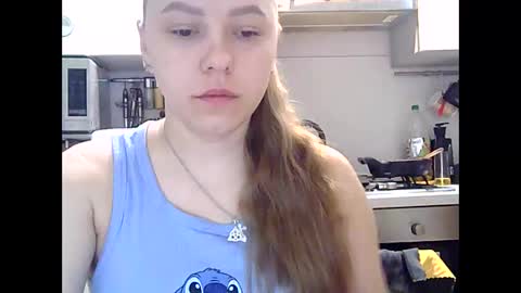 Snapshot of dorrie_ann chatting on 7, 1, 2025 Dorrie Ann online show from 7, 1, 2025