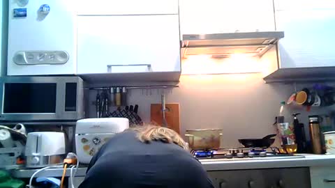 Snapshot of dorrie_ann chatting on 12, 1, 2025 Dorrie Ann online show from 12, 1, 2025