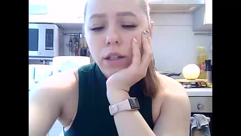 Snapshot of dorrie_ann chatting on 29, 1, 2025 Dorrie Ann online show from 29, 1, 2025