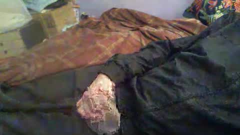 Hello  welcome to Slutsville  I am the Naked Chef  really  but you may call me Peter online show from 16, 4, 2026