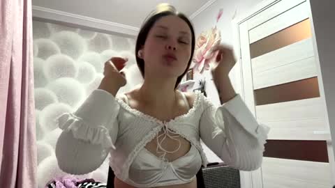 dotharlow online show from 2, 4, 2026