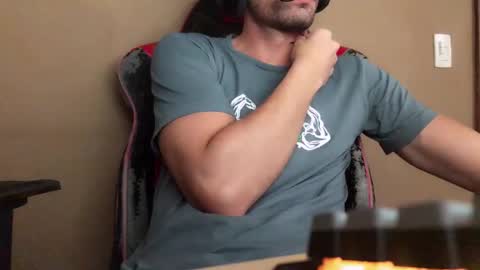 Snapshot of dotozo19 chatting on 5, 3, 2026 dotozo19 online show from 5, 3, 2026