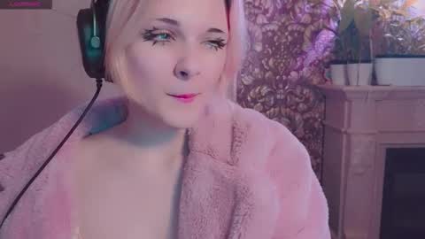 Angie online show from 9, 11, 2025