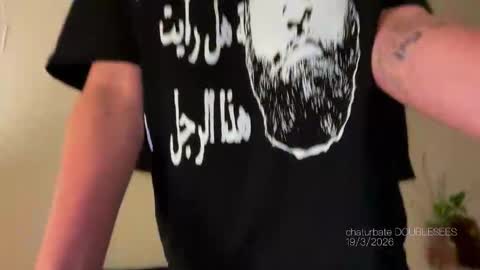 Snapshot of doublesees chatting on 19, 3, 2026 MOLLYYYY dont forget to give me a thumb up online show from 19, 3, 2026