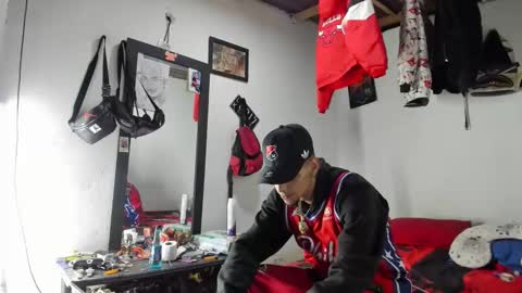 Snapshot of douglas_gallegos chatting on 26, 4, 2026 douglas_gallegos online show from 26, 4, 2026