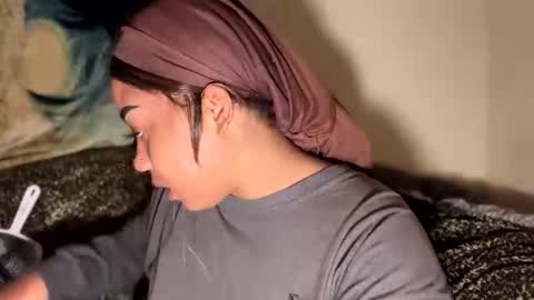 dove_love22 online show from 17, 12, 2025