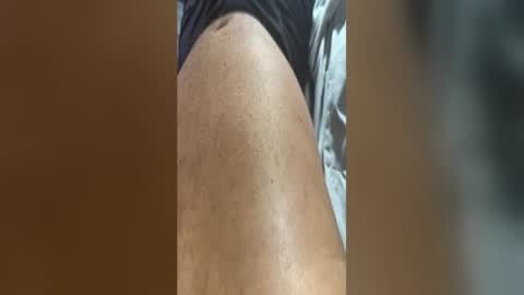 Snapshot of down4hairy chatting on 25, 5, 2026 down4hairy online show from 25, 5, 2026