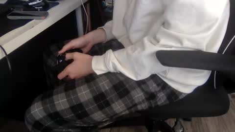 Snapshot of downbad69xxx chatting on 4, 4, 2026 daddy online show from 4, 4, 2026