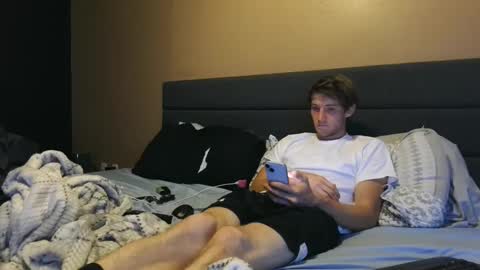 Snapshot of downforthemoney chatting on 6, 10, 2025 downforthemoney online show from 6, 10, 2025