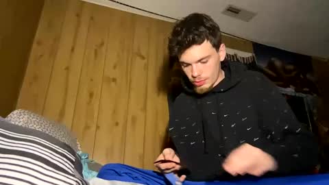 Snapshot of downlowcruising chatting on 15, 12, 2024 DownLowCruising online show from 15, 12, 2024