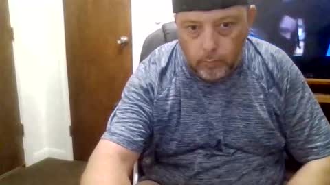 Snapshot of dr553335 chatting on 14, 11, 2025 Drew4ulady online show from 14, 11, 2025