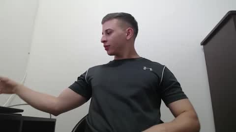 draco_boy2000 online show from 15, 10, 2025