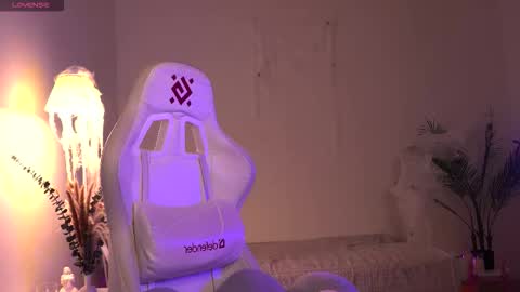 Snapshot of dragon_ink chatting on 2, 11, 2025 Lisbeth Salander online show from 2, 11, 2025