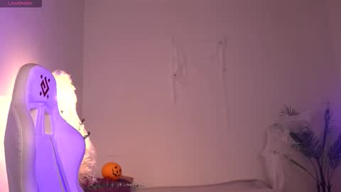 Snapshot of dragon_ink chatting on 3, 11, 2025 Lisbeth Salander online show from 3, 11, 2025