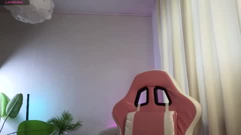 Snapshot of dragon_ink chatting on 4, 12, 2025 Lisbeth Salander online show from 4, 12, 2025