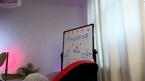 Snapshot of dragon_ink chatting on 14, 12, 2025 Lisbeth Salander online show from 14, 12, 2025