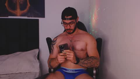 Snapshot of drake_cole11 chatting on 6, 12, 2024 drake_cole11 online show from 6, 12, 2024