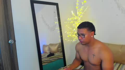 Snapshot of drake_jhons chatting on 4, 5, 2026 drake_jhons online show from 4, 5, 2026