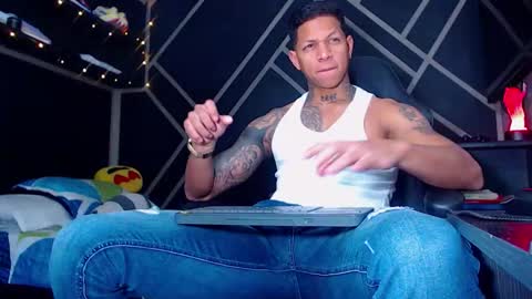 Drake online show from 10, 11, 2025