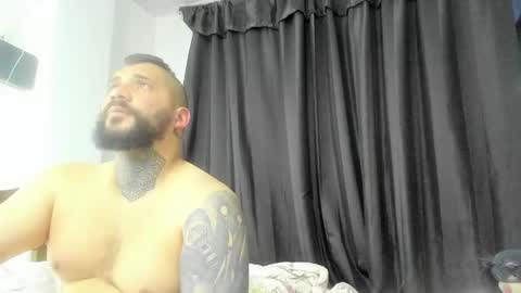 drake whitee Independent Model online show from 13, 5, 2026