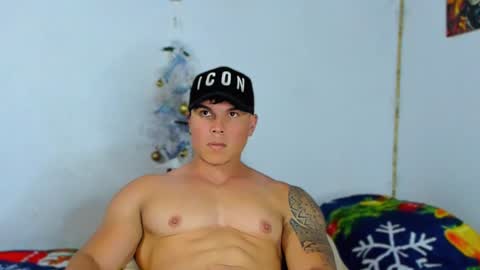 drake_xion1 online show from 4, 1, 2025