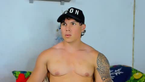 drake_xion1 online show from 7, 1, 2025