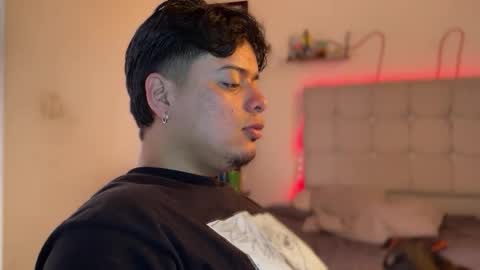 Snapshot of drakenn_ chatting on 21, 4, 2026 drakeeee online show from 21, 4, 2026