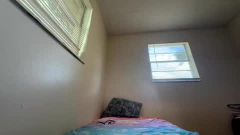 Snapshot of drakoblush chatting on 22, 4, 2026 Dru online show from 22, 4, 2026