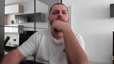 Draven A online show from 8, 1, 2025