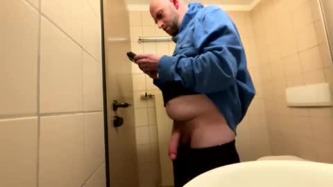 Snapshot of drawingcock chatting on 19, 10, 2025 drawingcock online show from 19, 10, 2025