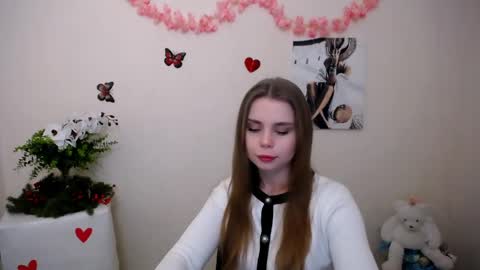 Mari online show from 8, 4, 2026