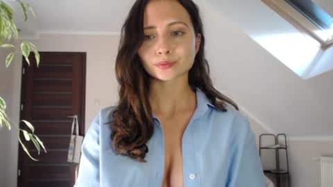 Nicole online show from 28, 6, 2026