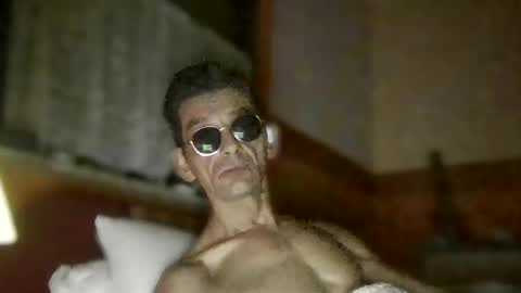 Snapshot of dreambob chatting on 26, 11, 2025 Dreambob online show from 26, 11, 2025